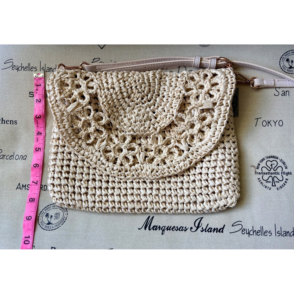 LC Lauren Conrad Beige Straw Crochet Crossbody/Clutch Purse Boho Summer Floral - Picture 7 of 8